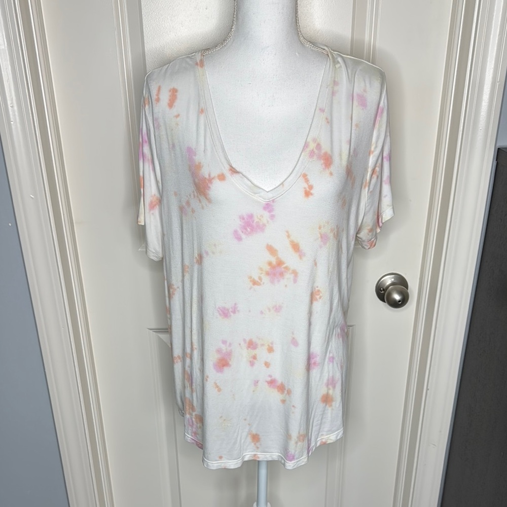 Old Navy Tie-Dye V-Neck Top size XL